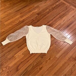 Chic Cream V-Neck Sweater with Sheer Sleeves, XL